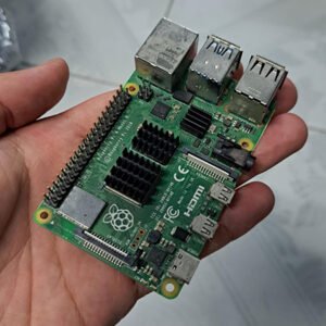 Raspberry Pi 4 (2GB) Starter Kit + Heat Sink + Case
